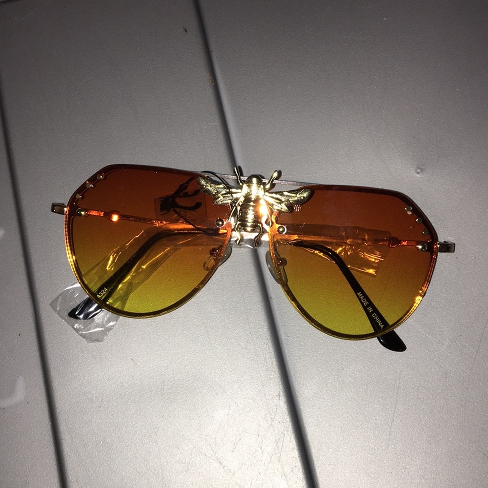 Bee sunglasses